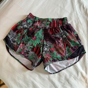 Lululemon Hotty Hot Short II Long 4" Zen Garden Multi Floral 2